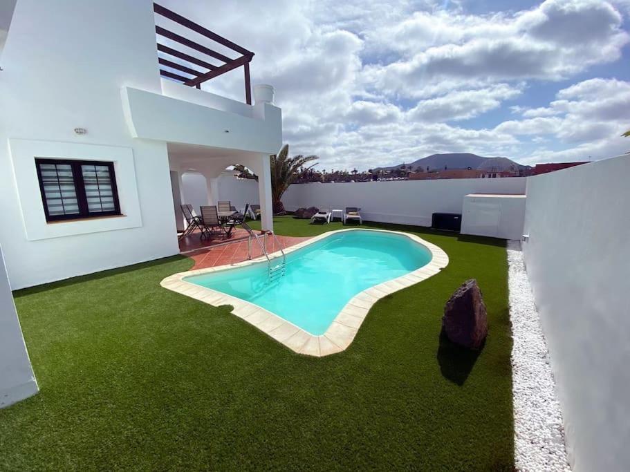Villa Nina 'Luxury Villa In The Sun' 코라레호 외부 사진